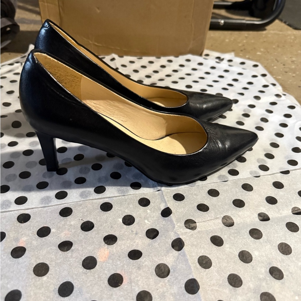 Nine West Elegant Black Leather Women's Pumps